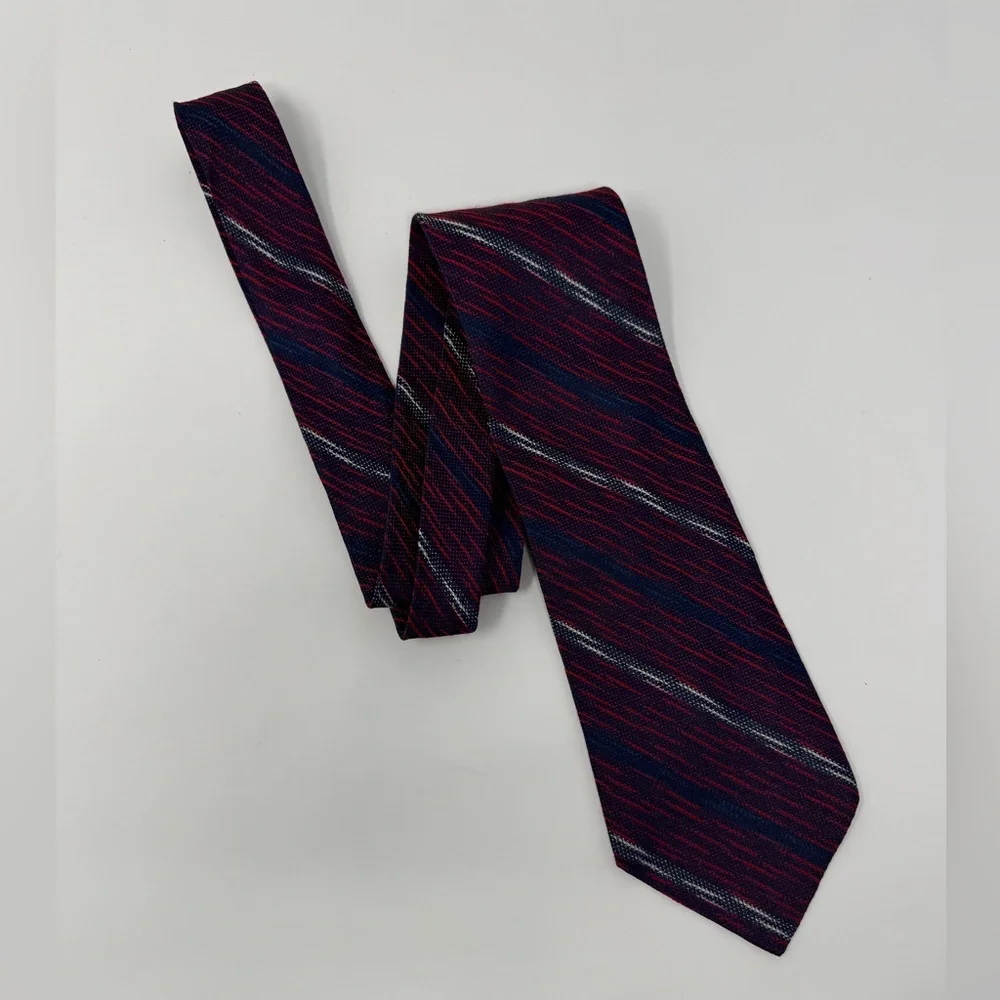 Vintage Neck Tie, stripes, diagonal,‎ acetate rayon, mid century hipster classic